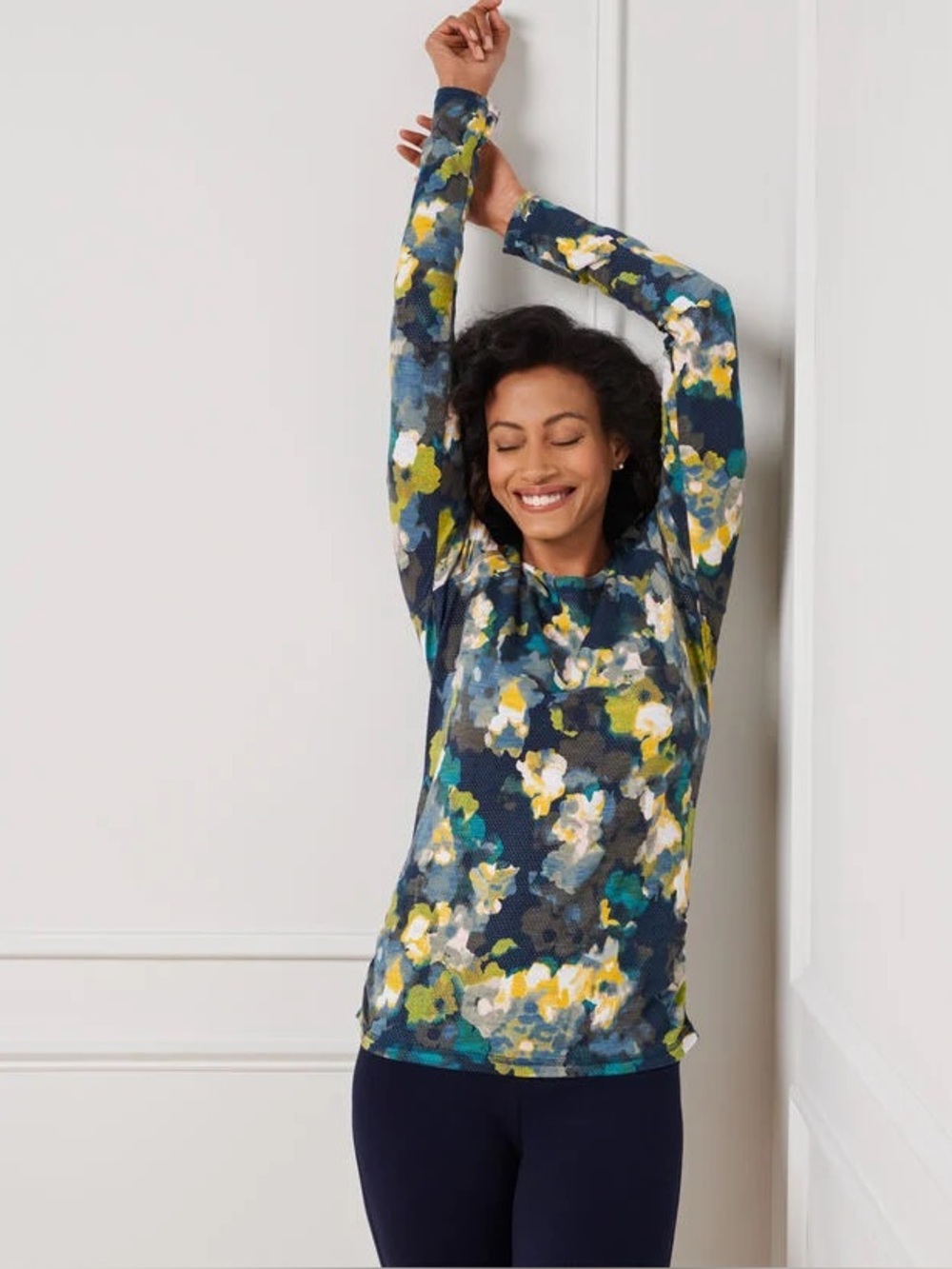 Talbots T By Talbots Blurred Floral Ruched Scoop Neck Long Sleeve Tee Size LP